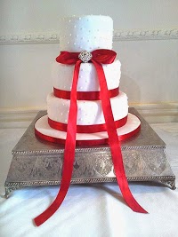 Couture Cakes and Canapes Cornwall 1094093 Image 7